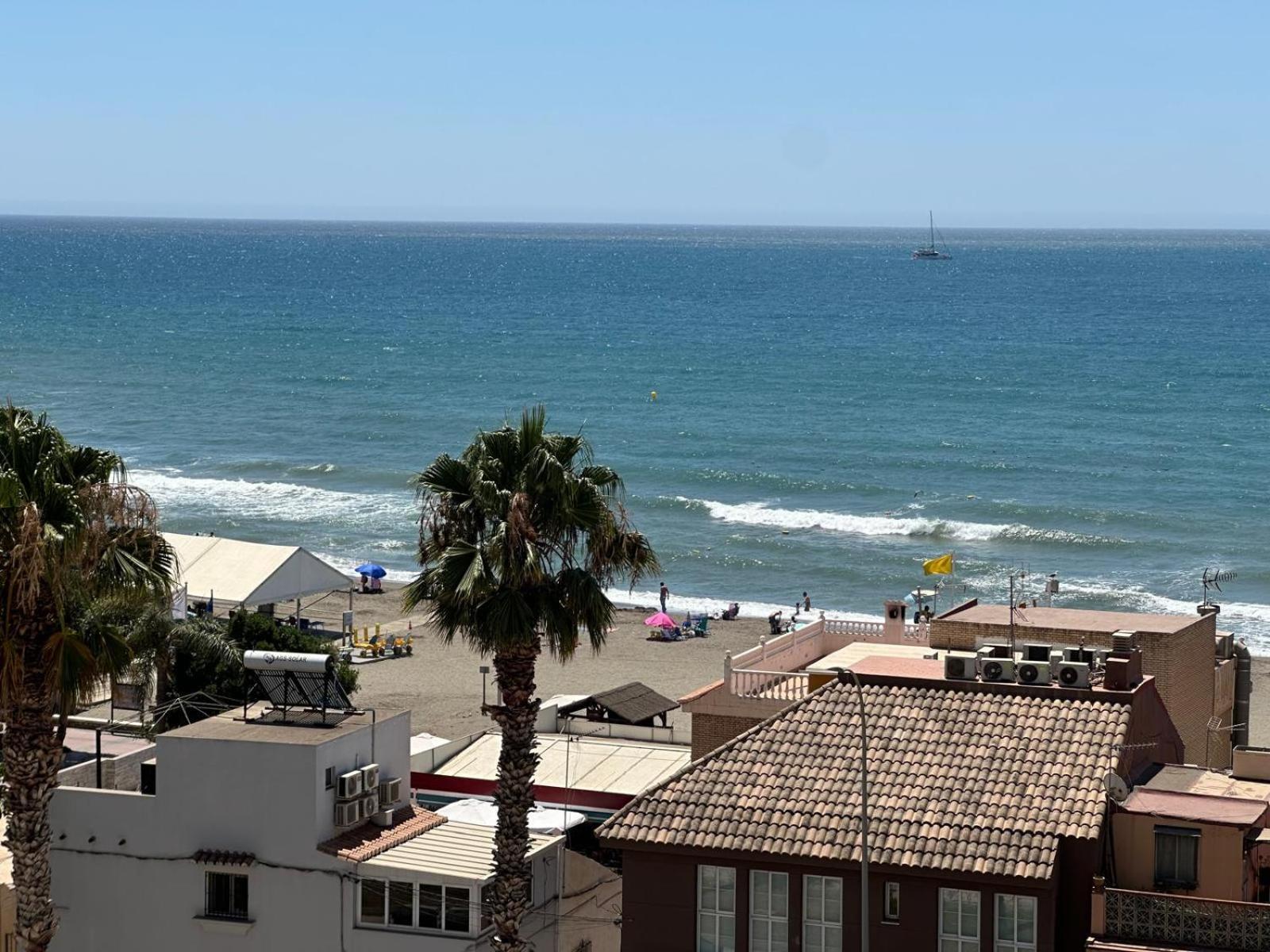 Mare Nostrum Beach El Palo Vistas Al Mar Terraza ,Aparcamiento Apartment Malaga Bagian luar foto